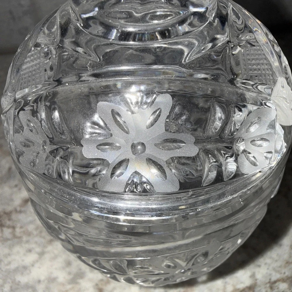 Vintage Clear Cut Glass Covered Sugar Bowl Candy Dish W lid 7 In Floral Etched
